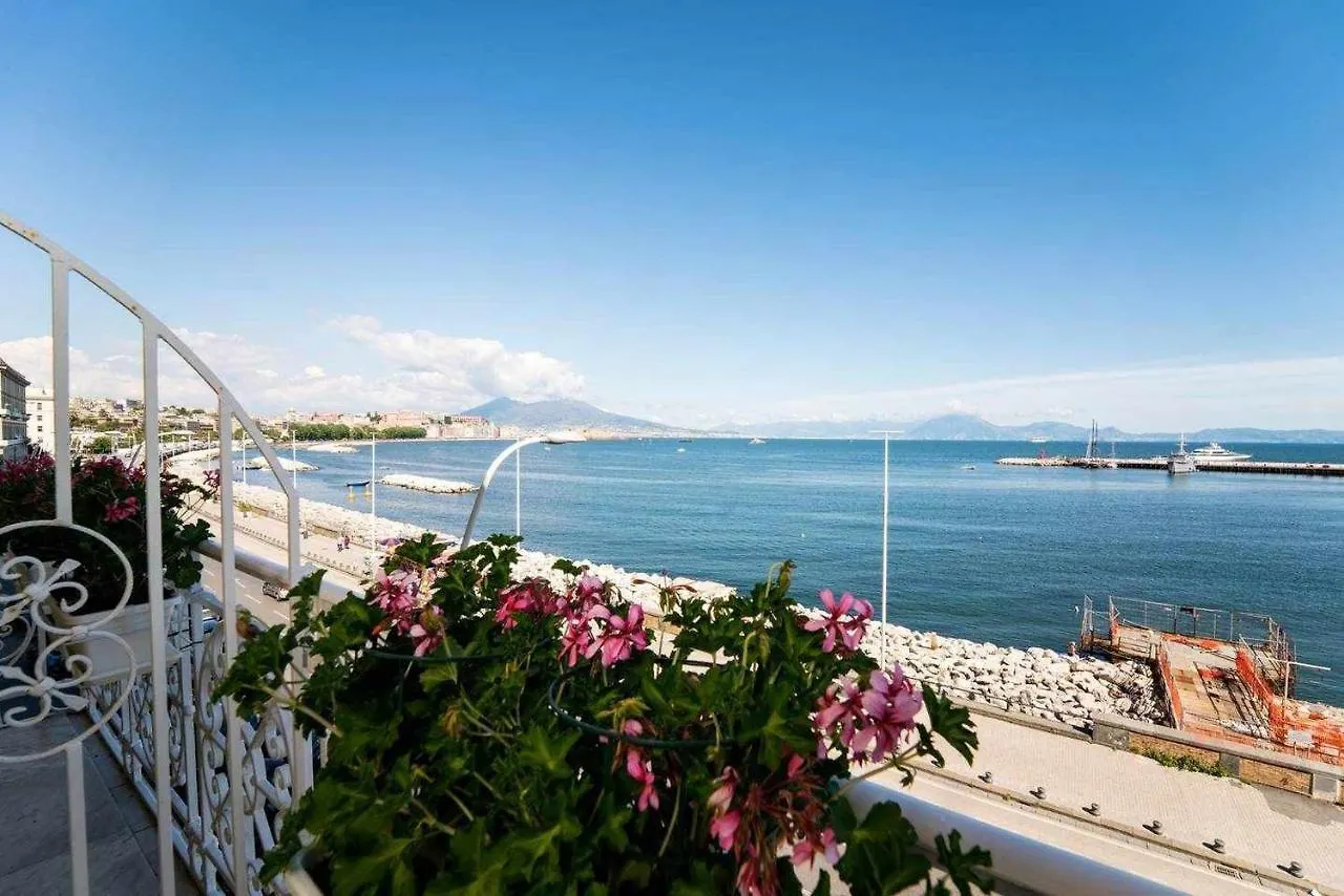 Seaside Caracciolo Ξενοδοχείο Νάπολη Πανσιόν